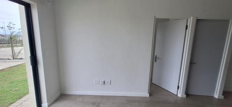 2 Bedroom Property for Sale in Aan de Wijnlanden Western Cape